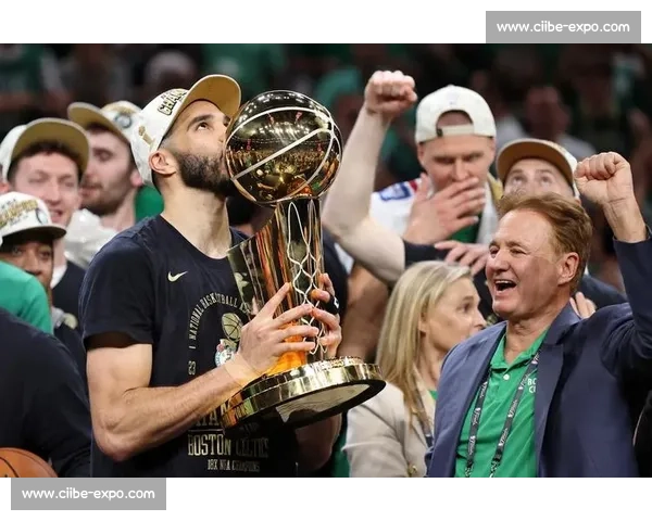 塔图姆术后穿保护靴启动力量训练：科学康复与冠军基因的双重博弈